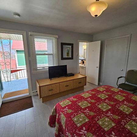 Motel Saint-Hilaire Mont-Saint-Hilaire Dış mekan fotoğraf