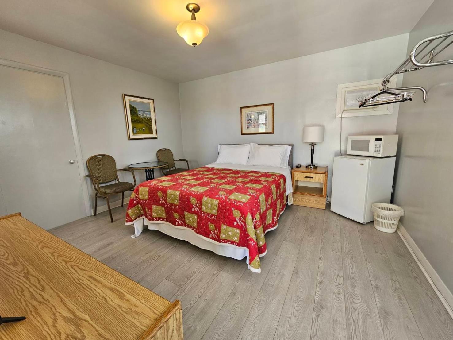 Motel Saint-Hilaire Mont-Saint-Hilaire Dış mekan fotoğraf