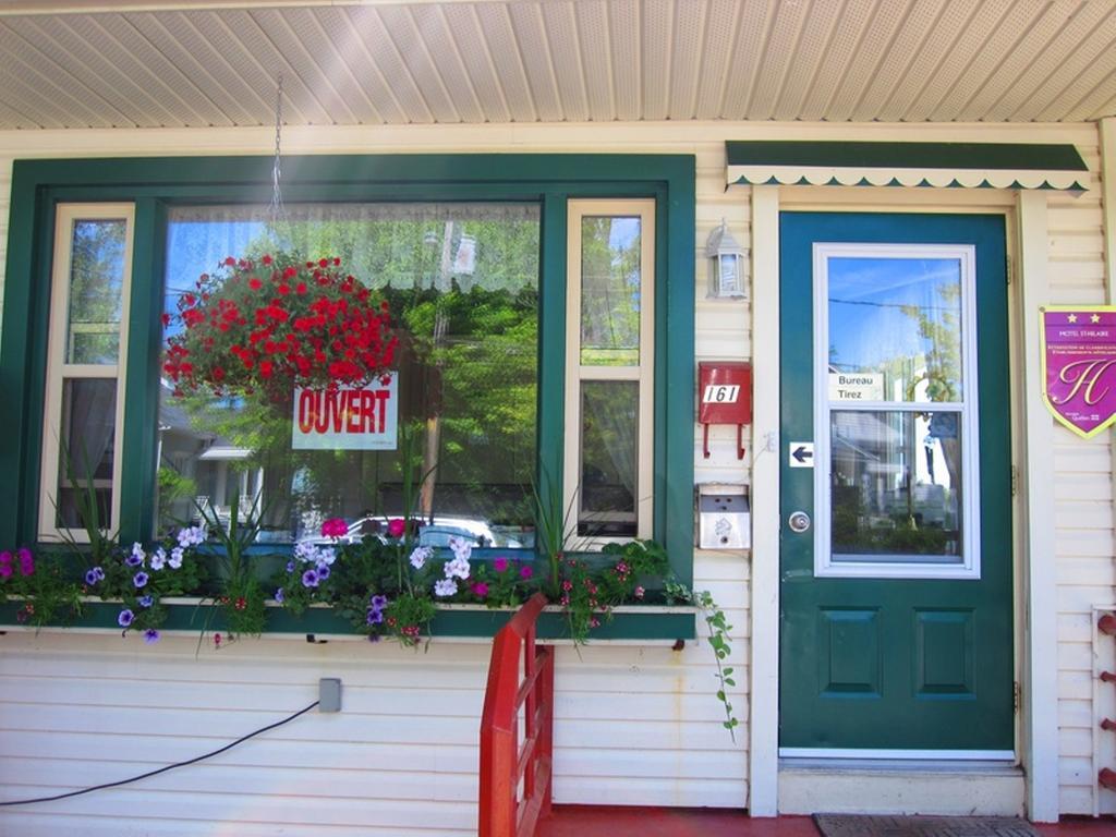 Motel Saint-Hilaire Mont-Saint-Hilaire Dış mekan fotoğraf