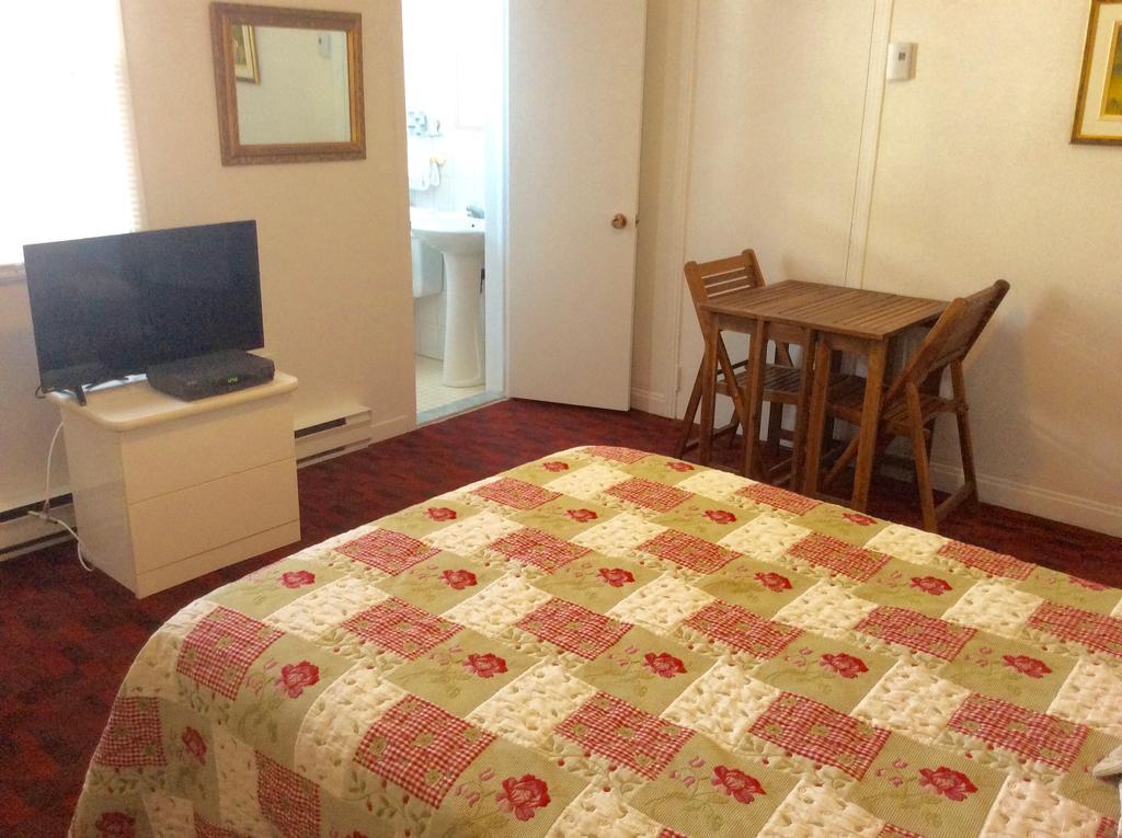 Motel Saint-Hilaire Mont-Saint-Hilaire Dış mekan fotoğraf